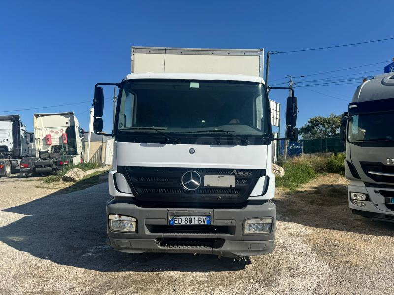 Mercedes Axor 1828 - بصندوق مغلق شاحنة: صور 2 Mercedes Axor 1828 - بصندوق مغلق شاحنة: صور 2