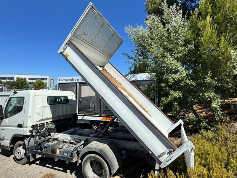 Mitsubishi Fuso FUSO CANTER 35C13 BENNE - قلاب صغير: صور 2 Mitsubishi Fuso FUSO CANTER 35C13 BENNE - قلاب صغير: صور 2