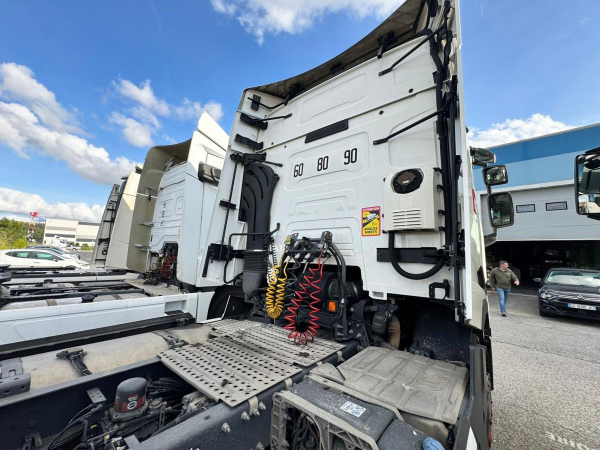 Renault T 460 - شاحنة جرار: صور 4 Renault T 460 - شاحنة جرار: صور 4