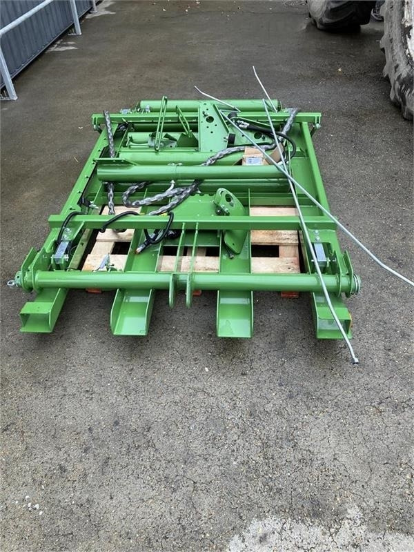 Krone 4X4 Ballesliske - مكبس البالات المستطيله: صور 1 Krone 4X4 Ballesliske - مكبس البالات المستطيله: صور 1