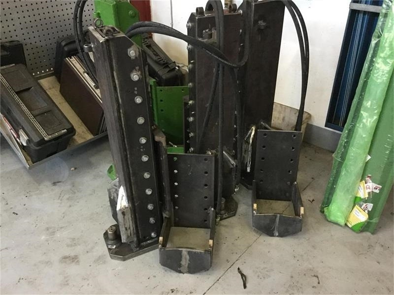 Krone Big X 630 Hitch BEMÆRK lang model - وصلة الربط للمعدات المعلقة - حصادة الأعلاف: صور 2 Krone Big X 630 Hitch BEMÆRK lang model - وصلة الربط للمعدات المعلقة - حصادة الأعلاف: صور 2