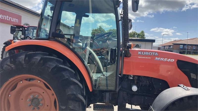 Kubota M8540N - جرار: صور 3 Kubota M8540N - جرار: صور 3