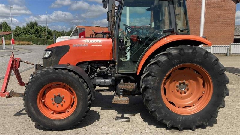 Kubota M8540N - جرار: صور 1 Kubota M8540N - جرار: صور 1
