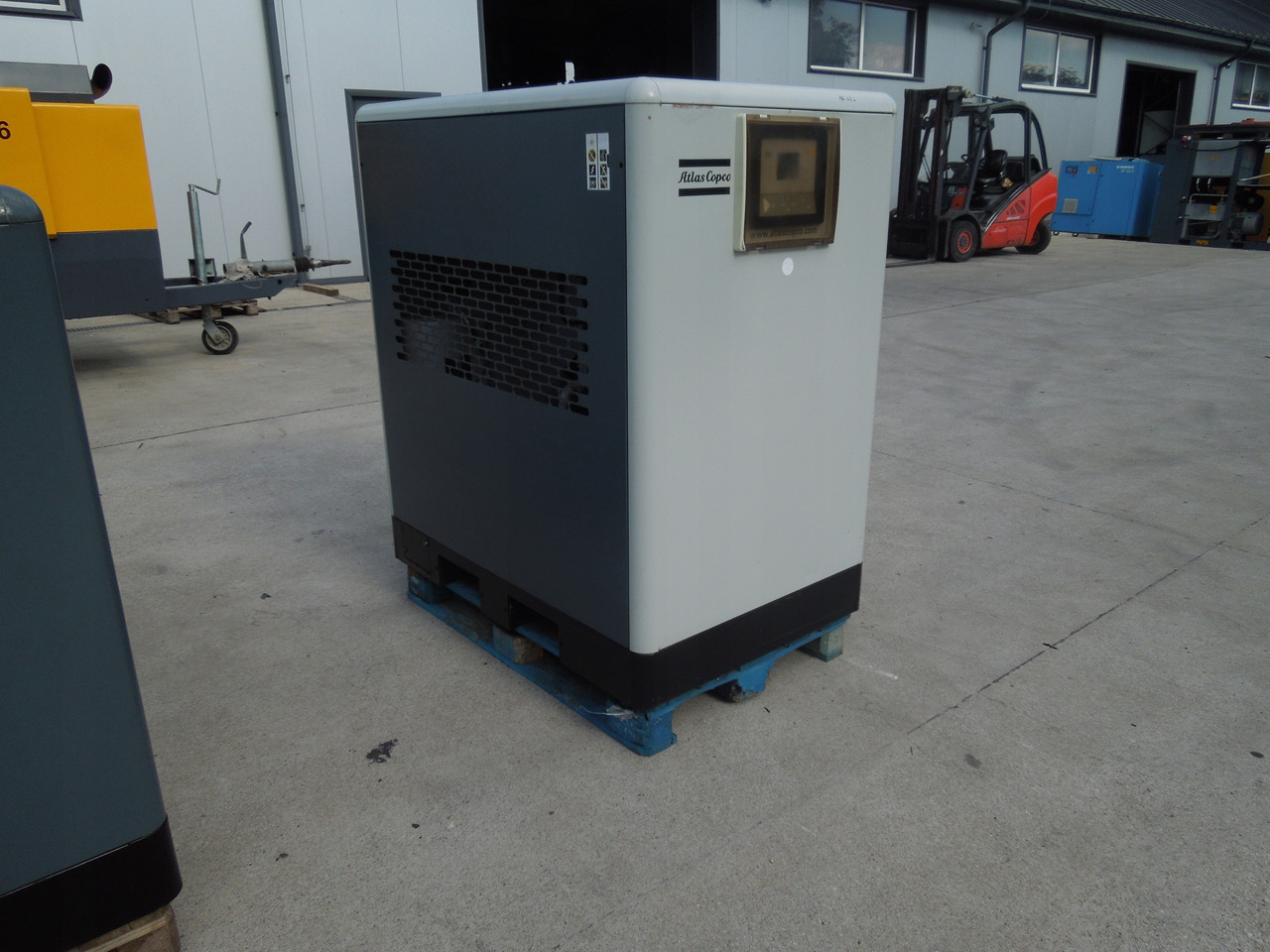 ATLAS COPCO FD410 - ضاغط الهواء: صور 1 ATLAS COPCO FD410 - ضاغط الهواء: صور 1