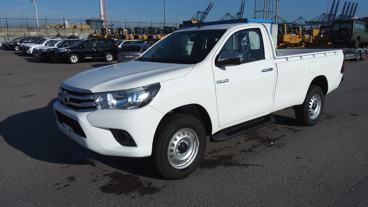 Toyota Hilux / Revo Pick-up single Cab pack security 2.4L Turbo Diesel Manual - شاحنة البيك أب: صور 1 Toyota Hilux / Revo Pick-up single Cab pack security 2.4L Turbo Diesel Manual - شاحنة البيك أب: صور 1