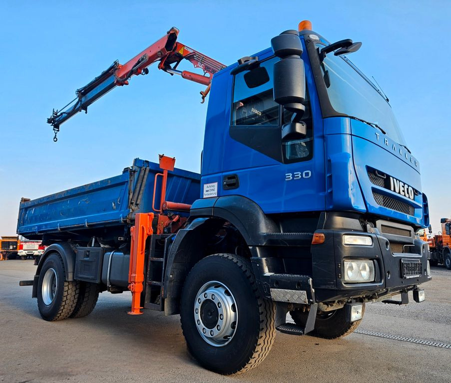 Iveco Trakker 190T33 4x4 Euro5 Kran Atlas 120.2E Funk Iveco Trakker 190T33 4x4 Euro5 Kran Atlas 120.2E Funk - قلابات, شاحنة كرين: صور 3 Iveco Trakker 190T33 4x4 Euro5 Kran Atlas 120.2E Funk Iveco Trakker 190T33 4x4 Euro5 Kran Atlas 120.2E Funk - قلابات, شاحنة كرين: صور 3