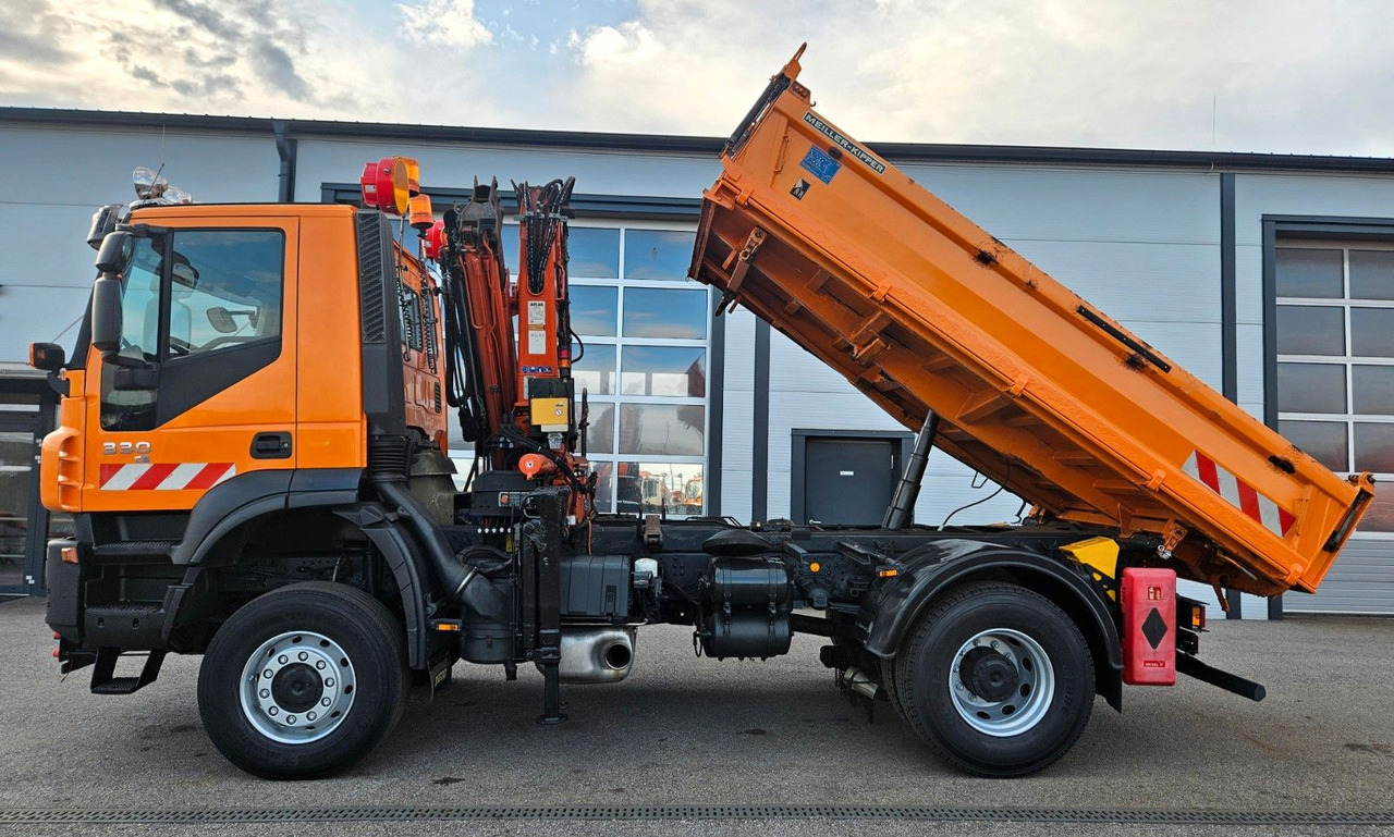 Iveco Trakker 190T33 4x4 Euro5 Kran Atlas Funk - قلابات, شاحنة كرين: صور 2 Iveco Trakker 190T33 4x4 Euro5 Kran Atlas Funk - قلابات, شاحنة كرين: صور 2