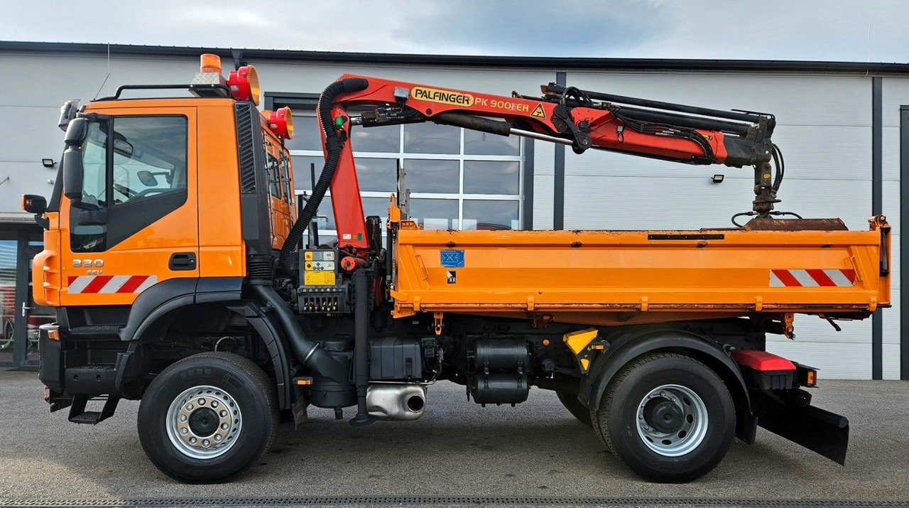 Iveco Trakker 190T33 4x4 Euro5 Kran Palfinger Funk - قلابات, شاحنة كرين: صور 5 Iveco Trakker 190T33 4x4 Euro5 Kran Palfinger Funk - قلابات, شاحنة كرين: صور 5