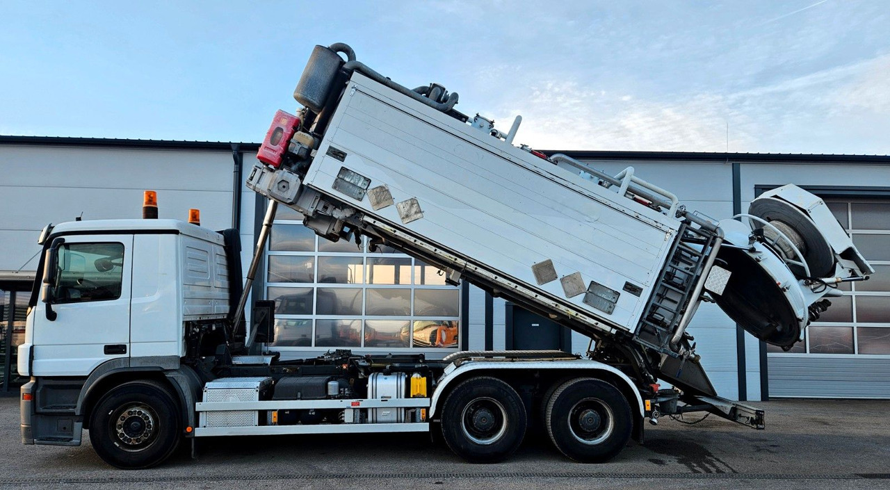 Mercedes-Benz ACTROS 2641 HOLZMANN Tankreiniger Saug-Druck ADR - فراغ شاحنة: صور 2 Mercedes-Benz ACTROS 2641 HOLZMANN Tankreiniger Saug-Druck ADR - فراغ شاحنة: صور 2