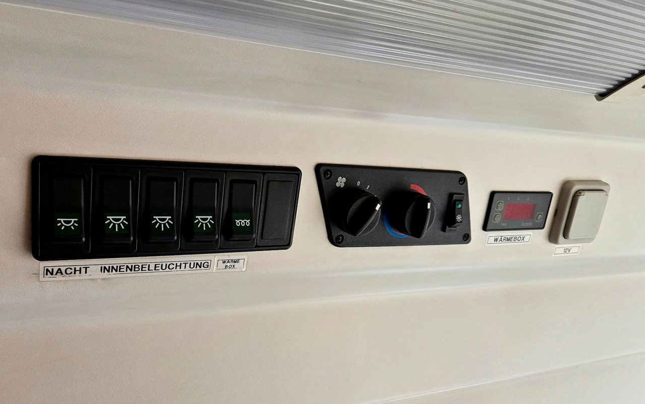 سيارة إسعاف Volkswagen CRAFTER TDI Ambulance RTW L2H2 DLOUHY: صور 20