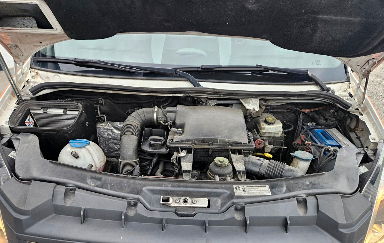 سيارة إسعاف Volkswagen CRAFTER TDI Ambulance RTW L2H2 DLOUHY: صور 19