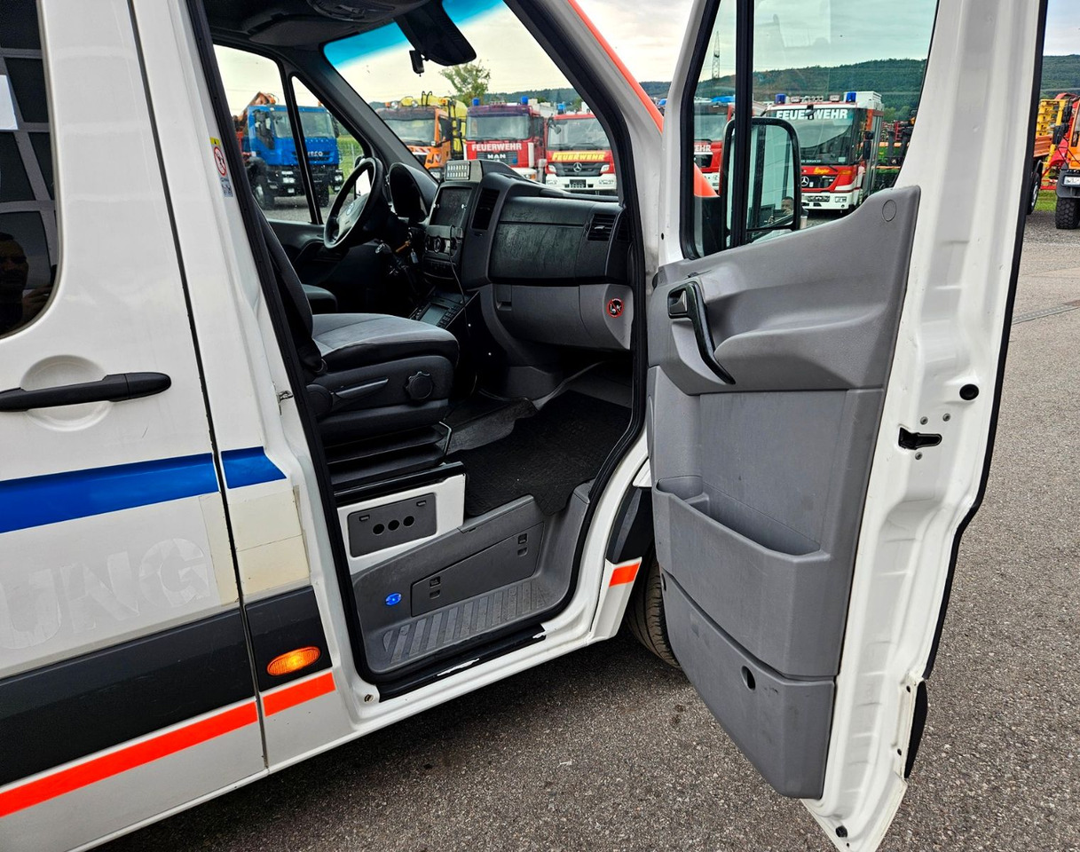 سيارة إسعاف Volkswagen CRAFTER TDI Ambulance RTW L2H2 DLOUHY: صور 20