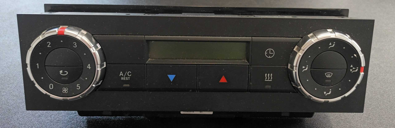 Centralina Autoradio Clima MB MP4 - النظام الكهربائي: صور 2 Centralina Autoradio Clima MB MP4 - النظام الكهربائي: صور 2