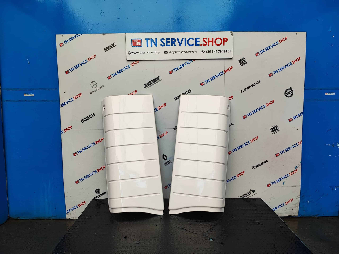 Porte motore frigo Carrier Vector 1550 nuove - قطع الغيار - ثلاجة: صور 2 Porte motore frigo Carrier Vector 1550 nuove - قطع الغيار - ثلاجة: صور 2