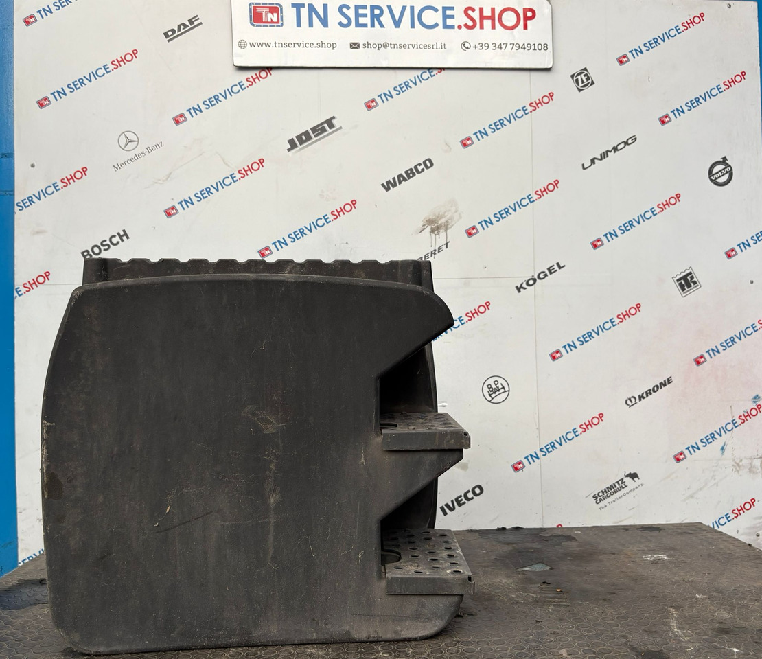 Serbatoio Adblue Iveco - خزان AdBlue - شاحنة: صور 1 Serbatoio Adblue Iveco - خزان AdBlue - شاحنة: صور 1