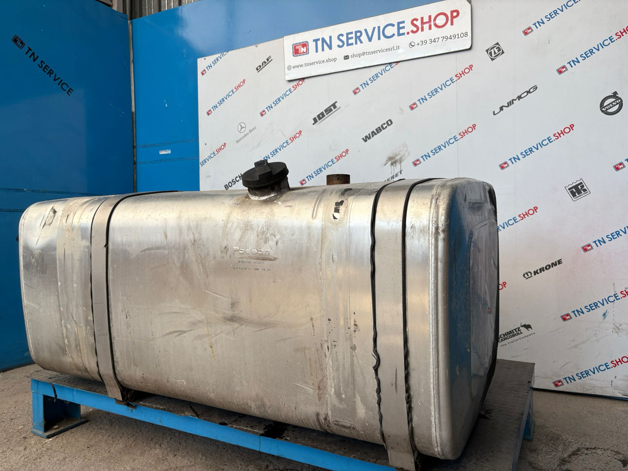 Serbatoio gasolio Iveco - خزان وقود - الشاحنات الصغيرة: صور 2 Serbatoio gasolio Iveco - خزان وقود - الشاحنات الصغيرة: صور 2
