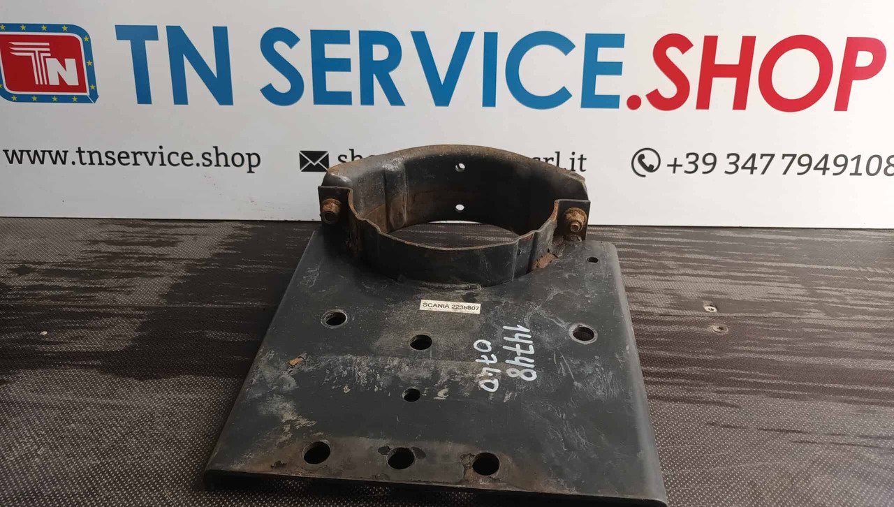 Supporto trasmissione Scania - المحور و قطع الغيار: صور 1 Supporto trasmissione Scania - المحور و قطع الغيار: صور 1