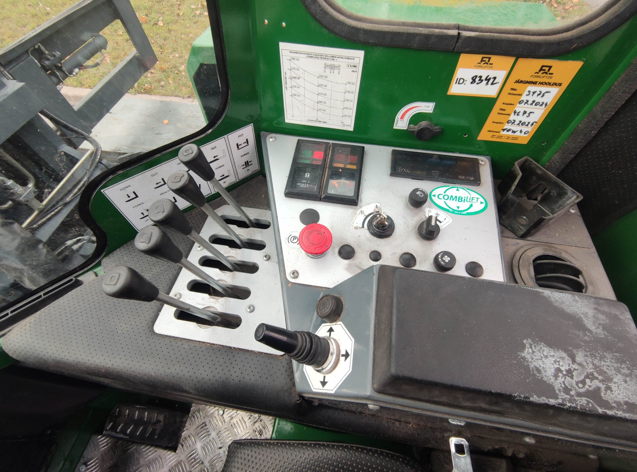 Combilift C4500 - محمل الجانب: صور 5 Combilift C4500 - محمل الجانب: صور 5