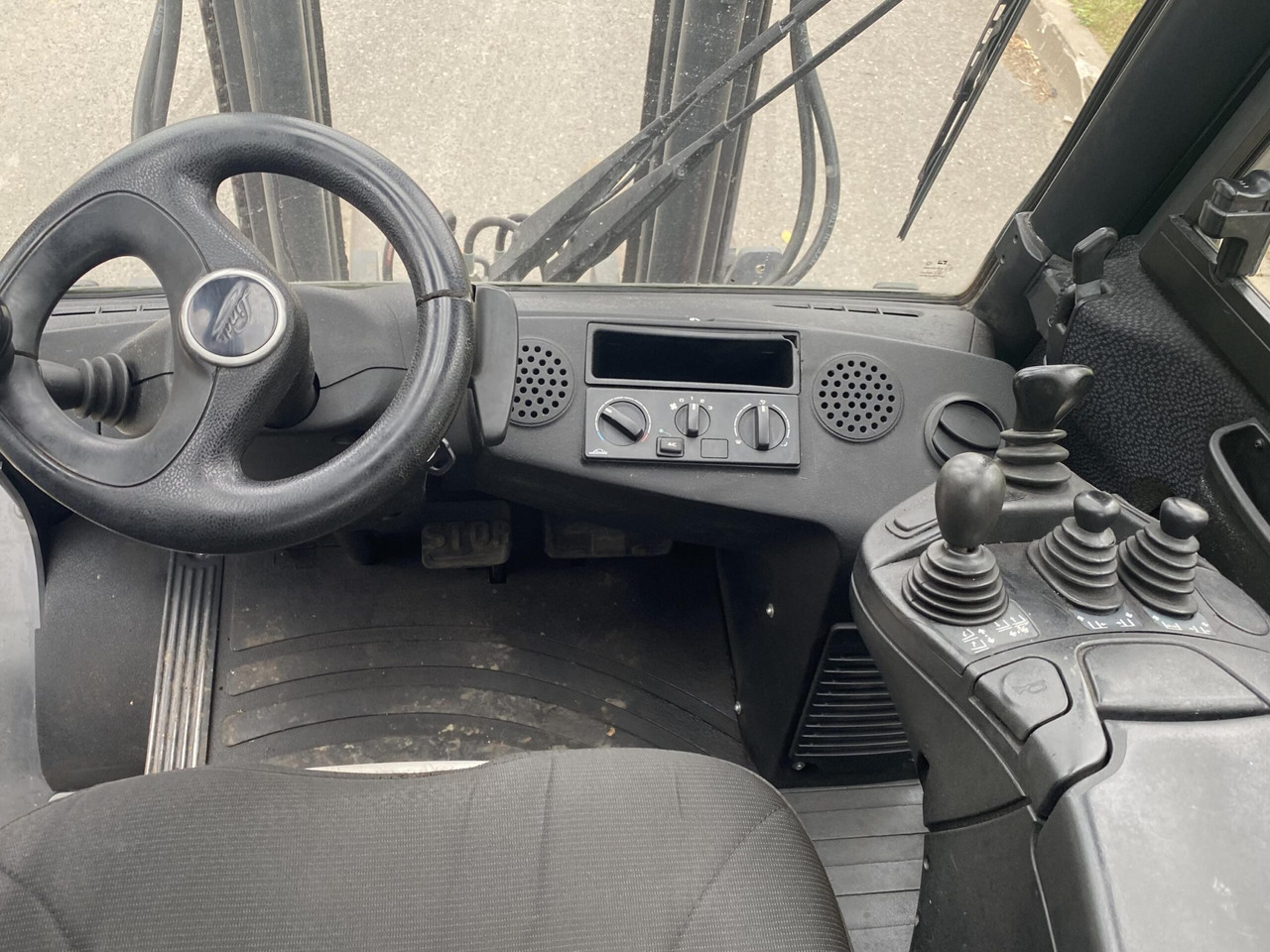 رافعة شوكية ديزل Linde H30D: صور 6 رافعة شوكية ديزل Linde H30D: صور 6