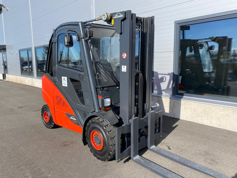Linde H30T-02 EVO - رافعة شوكية تعمل بالغاز: صور 4 Linde H30T-02 EVO - رافعة شوكية تعمل بالغاز: صور 4