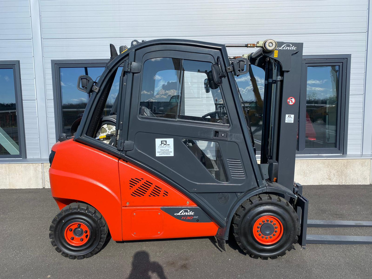 Linde H30T-02 EVO - رافعة شوكية تعمل بالغاز: صور 5 Linde H30T-02 EVO - رافعة شوكية تعمل بالغاز: صور 5