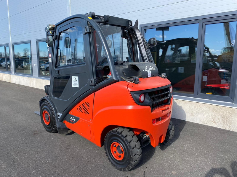 Linde H30T-02 EVO - رافعة شوكية تعمل بالغاز: صور 3 Linde H30T-02 EVO - رافعة شوكية تعمل بالغاز: صور 3