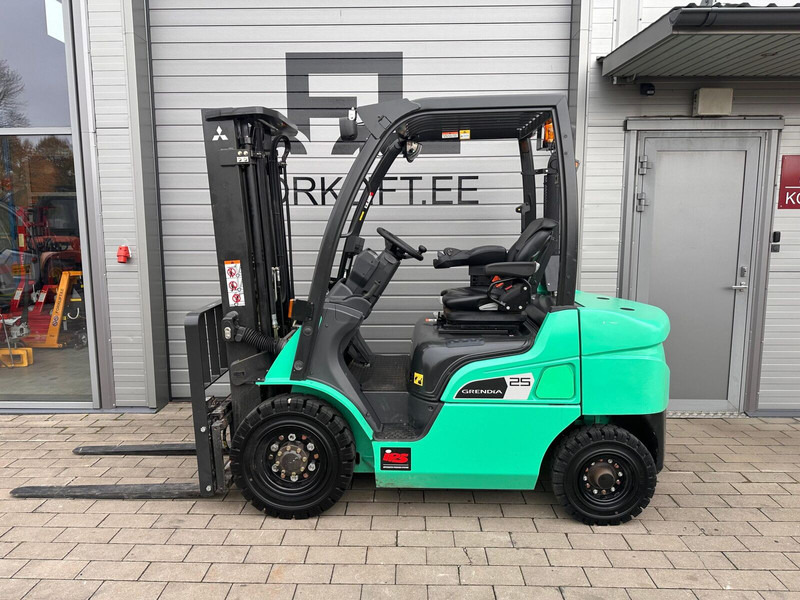 Mitsubishi FD25N3 - رافعة شوكية ديزل: صور 2 Mitsubishi FD25N3 - رافعة شوكية ديزل: صور 2