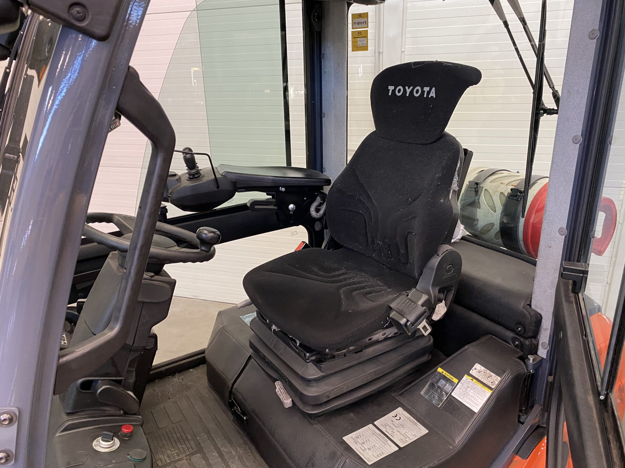 Toyota 06-8FG20F - رافعة شوكية تعمل بالغاز: صور 5 Toyota 06-8FG20F - رافعة شوكية تعمل بالغاز: صور 5