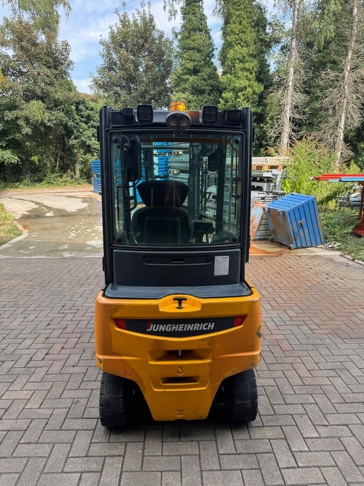 JUNGHEINRICH EFG320 - رافعة شوكية كهربائية: صور 5 JUNGHEINRICH EFG320 - رافعة شوكية كهربائية: صور 5