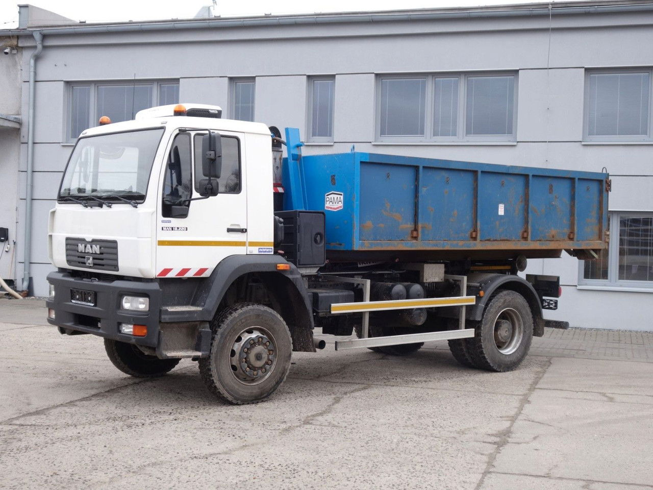 MAN 18.220 4x4 Neue Aufbau 2023 TOP 18.220 4x4 Neue Aufbau 2023 TOP - شاحنات الحاويات/ جسم علوي قابل للتغيير شاحنة, شاحنة كرين: صور 2 MAN 18.220 4x4 Neue Aufbau 2023 TOP 18.220 4x4 Neue Aufbau 2023 TOP - شاحنات الحاويات/ جسم علوي قابل للتغيير شاحنة, شاحنة كرين: صور 2