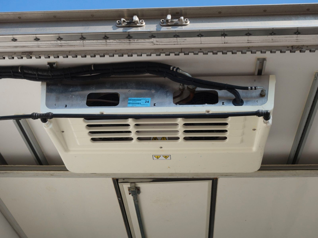 تأجير  MAN TGL 8.190 mit Thermo King. 2 Temperaturen MAN TGL 8.190 mit Thermo King. 2 Temperaturen: صور 8