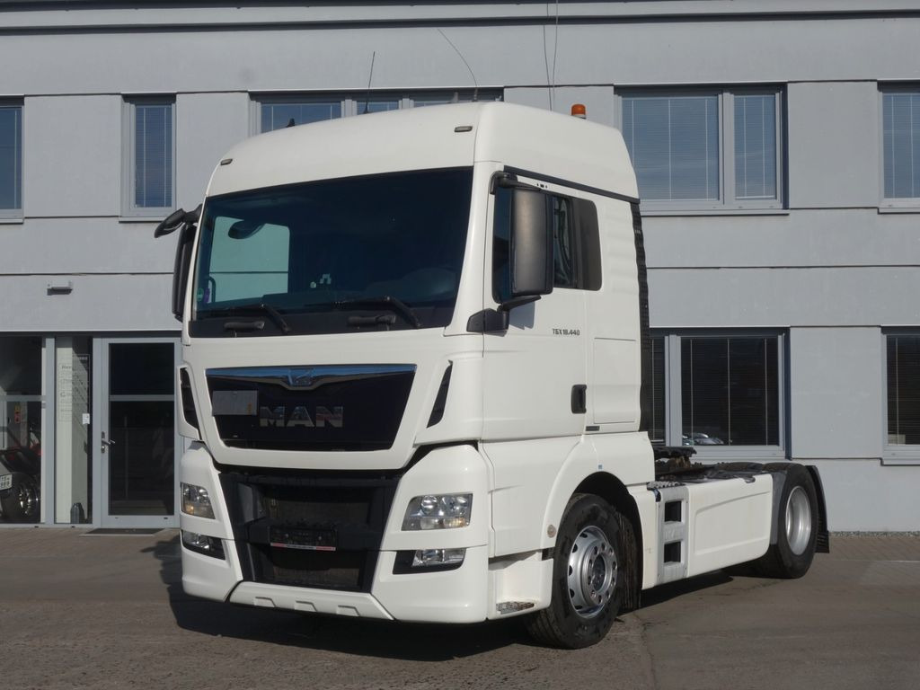 MAN TGX 18.440 XLX E6 ST, Retarder, Kompressor - شاحنة جرار: صور 1 MAN TGX 18.440 XLX E6 ST, Retarder, Kompressor - شاحنة جرار: صور 1