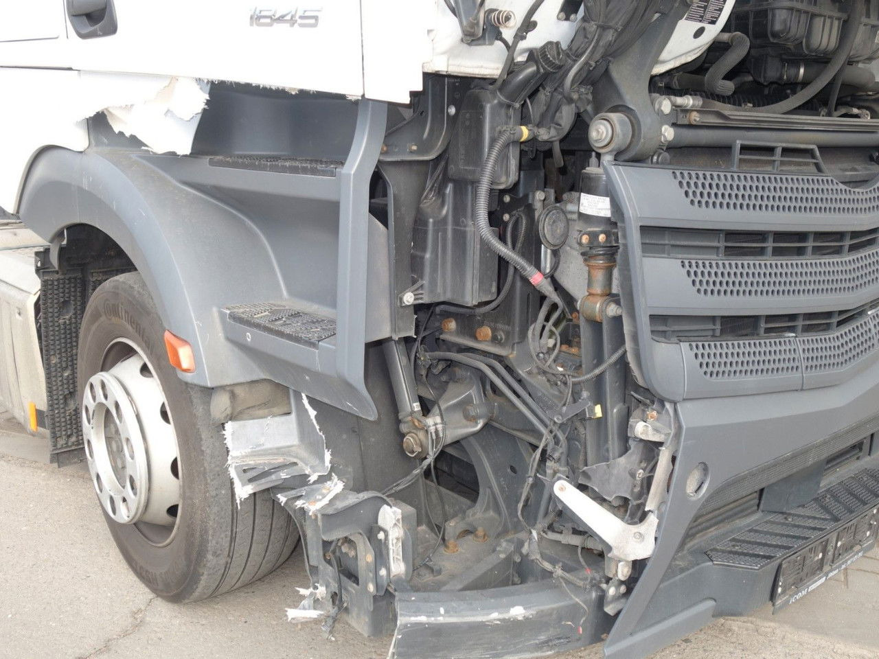 Mercedes-Benz Actros 1845 LD BIG Space MirrorCam - شاحنة جرار: صور 5 Mercedes-Benz Actros 1845 LD BIG Space MirrorCam - شاحنة جرار: صور 5