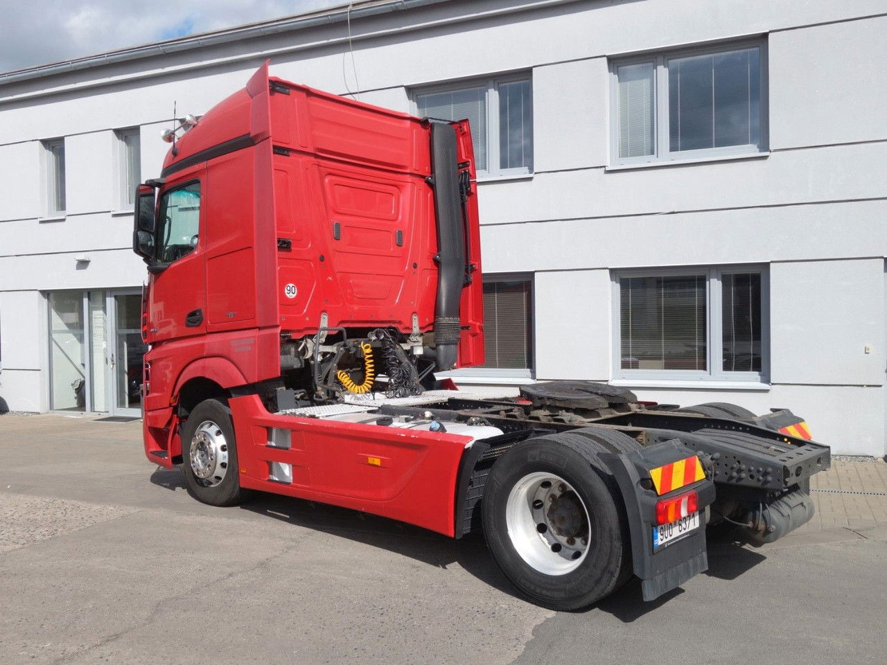 Mercedes-Benz Actros 1846 LS Standard Big Space - شاحنة جرار: صور 4 Mercedes-Benz Actros 1846 LS Standard Big Space - شاحنة جرار: صور 4