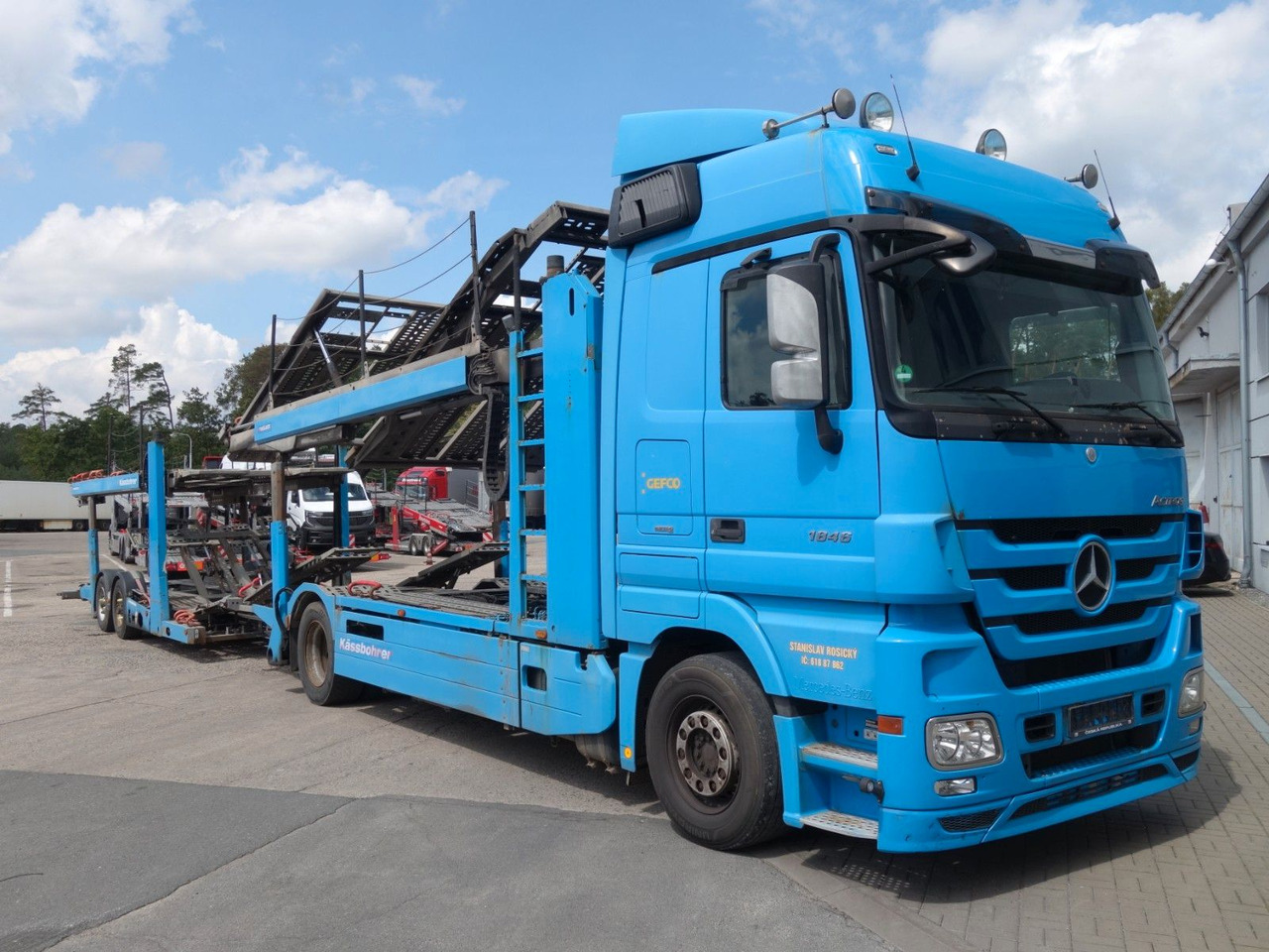 Mercedes-Benz Actros 1846 mit Kässbohrer Metago/Vario - شاحنة نقل سيارات شاحنة: صور 3 Mercedes-Benz Actros 1846 mit Kässbohrer Metago/Vario - شاحنة نقل سيارات شاحنة: صور 3