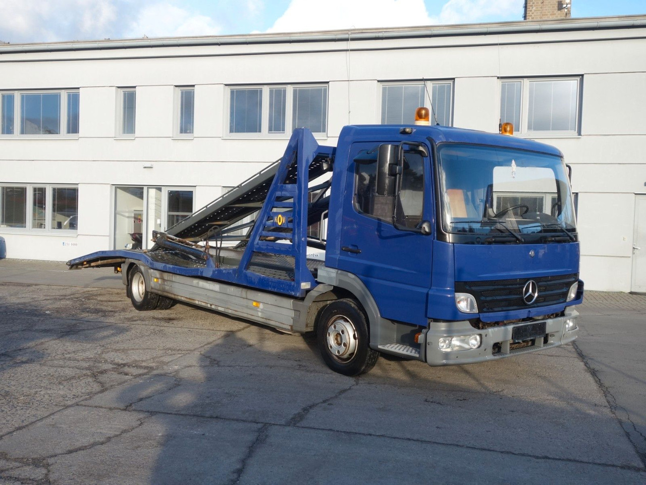 Mercedes-Benz Atego 815 für 2 PKW Mercedes-Benz Atego 815 für 2 PKW - شاحنة نقل سيارات شاحنة: صور 4 Mercedes-Benz Atego 815 für 2 PKW Mercedes-Benz Atego 815 für 2 PKW - شاحنة نقل سيارات شاحنة: صور 4
