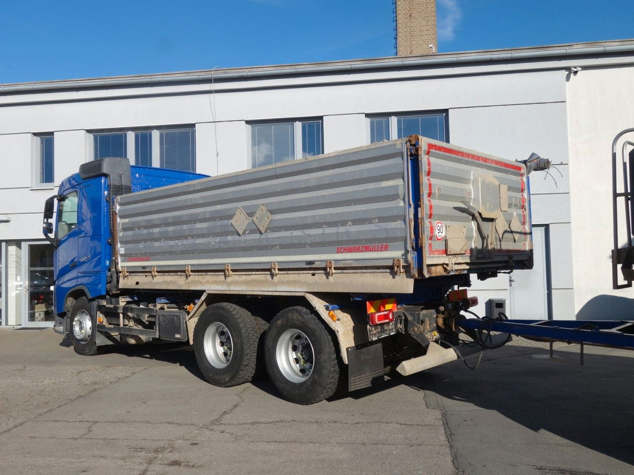 Volvo FH 13.500 6x4 Dreiseitenkipper - قلابات: صور 4 Volvo FH 13.500 6x4 Dreiseitenkipper - قلابات: صور 4