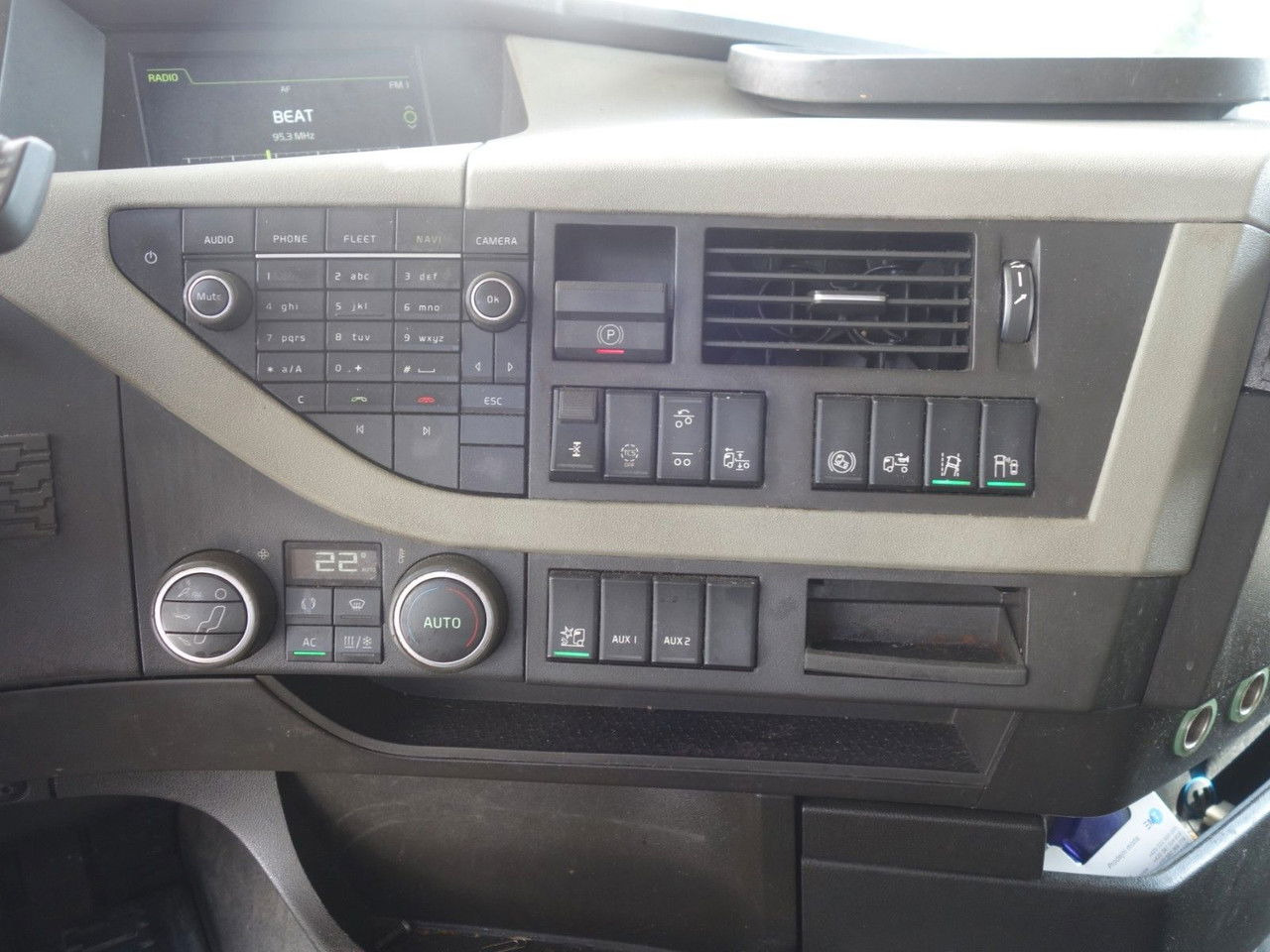 تأجير Volvo FH 460 XL 6x2, 120 cbm, Durchfahren Volvo FH 460 XL 6x2, 120 cbm, Durchfahren: صور 20 تأجير Volvo FH 460 XL 6x2, 120 cbm, Durchfahren Volvo FH 460 XL 6x2, 120 cbm, Durchfahren: صور 20