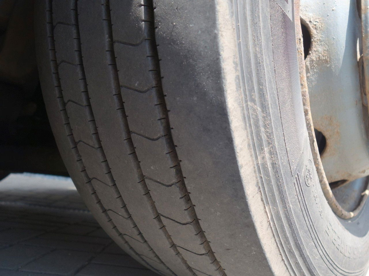 شاحنة ستارة Volvo FM 380 6x2 + Panav Anhänger: صور 13