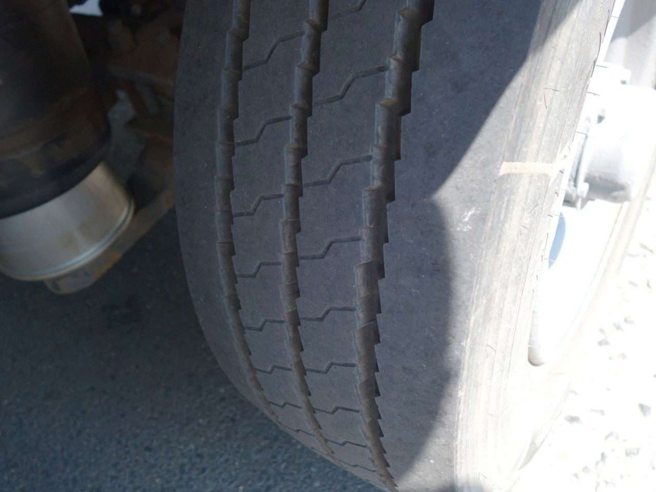 شاحنة ستارة Volvo FM 380 6x2 + Panav Anhänger: صور 8