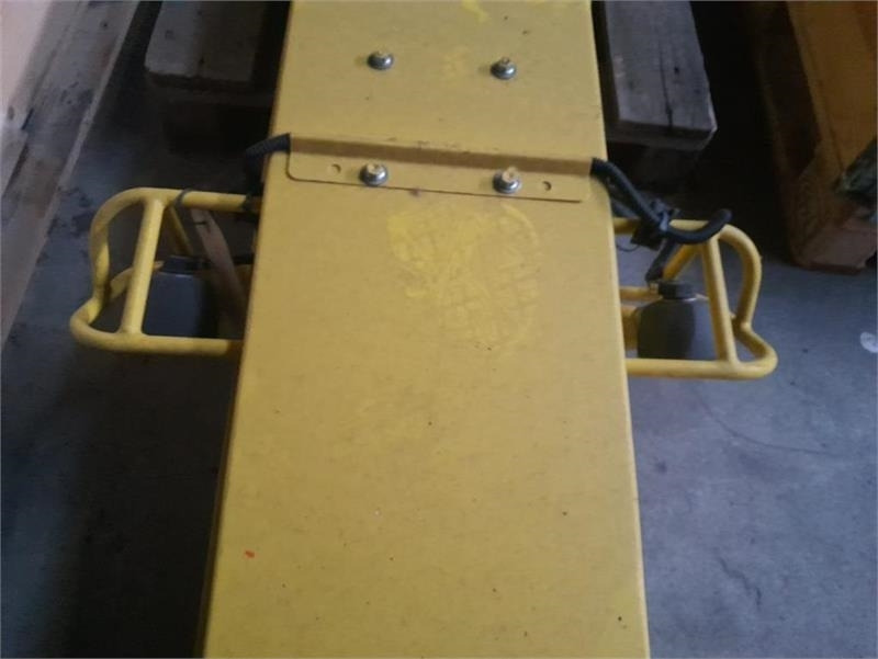 John Deere 8400 Tud - معدات القش: صور 3 John Deere 8400 Tud - معدات القش: صور 3