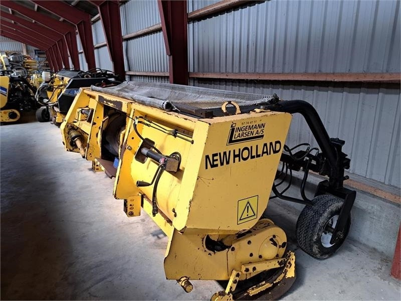 New Holland 355 W Græspick-up - معدات القش: صور 1 New Holland 355 W Græspick-up - معدات القش: صور 1