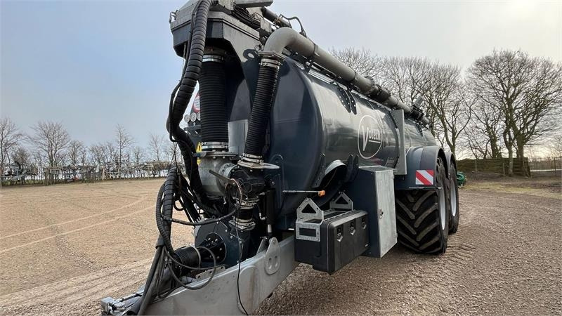 Votech VG2-22 XXL Dog Walk - صهريج السماد السائل: صور 2 Votech VG2-22 XXL Dog Walk - صهريج السماد السائل: صور 2