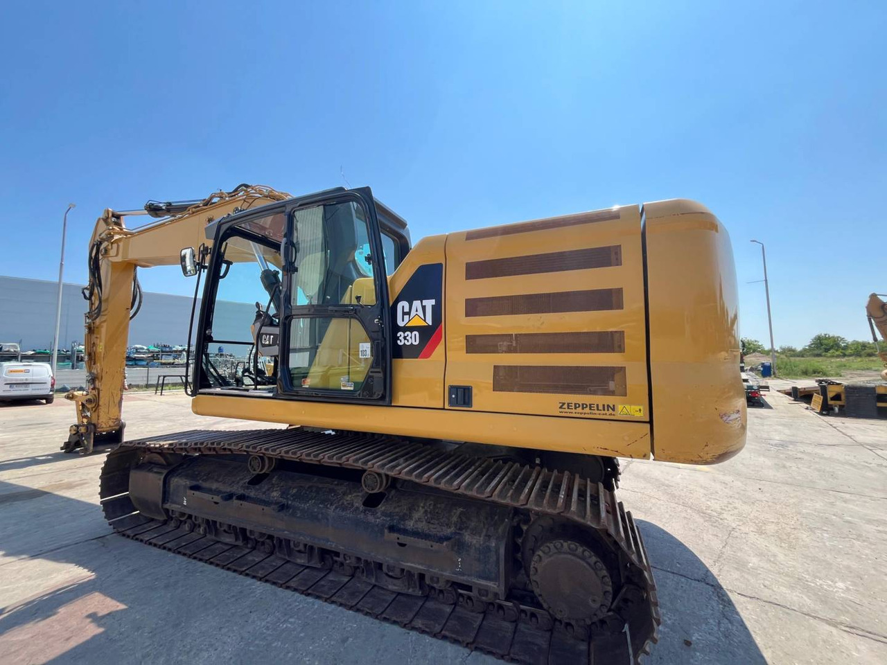 CAT 330-07 - حفارات زحافة: صور 4 CAT 330-07 - حفارات زحافة: صور 4