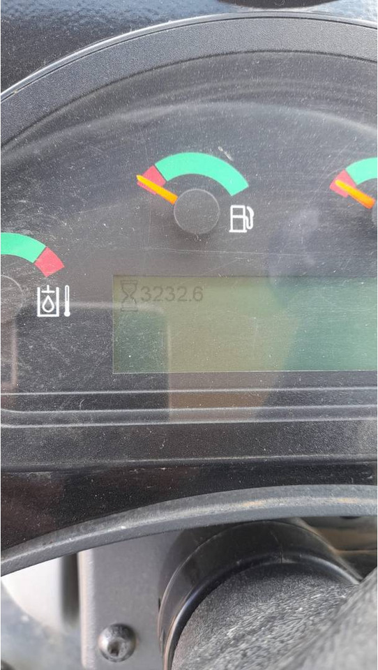 CAT 918M - اللودر بعجل: صور 5 CAT 918M - اللودر بعجل: صور 5