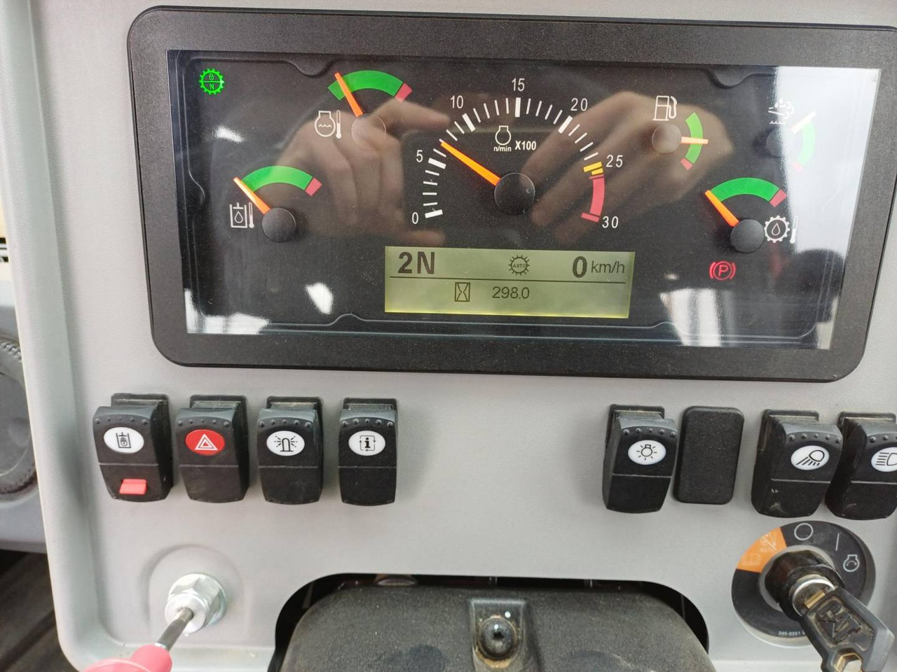 CAT 950GC - اللودر بعجل: صور 5 CAT 950GC - اللودر بعجل: صور 5