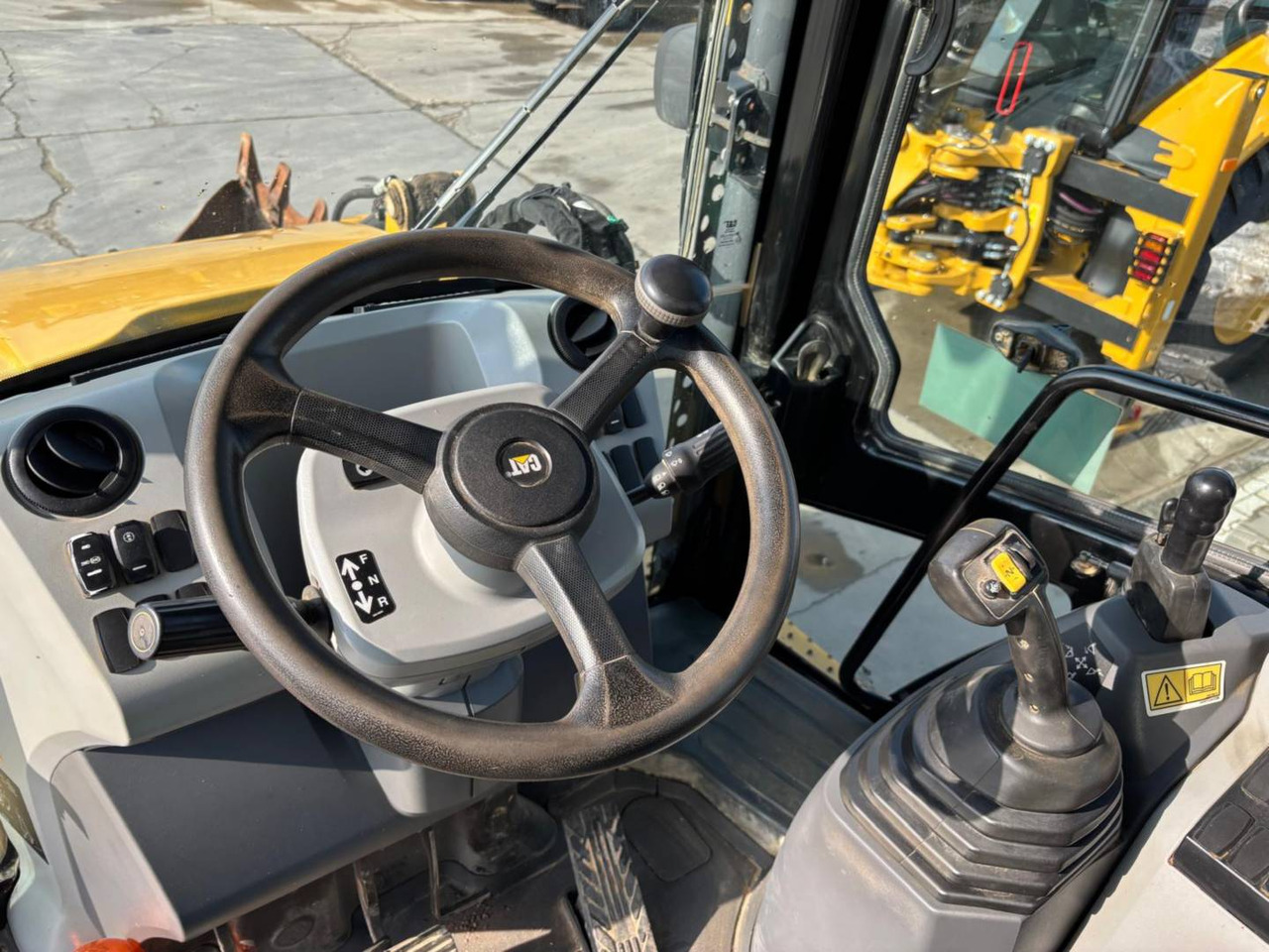 حفار متعدد الاستخدام CAT 432F2: صور 24