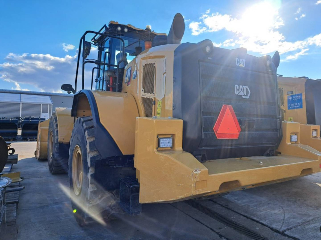 CAT 972 - اللودر بعجل: صور 4 CAT 972 - اللودر بعجل: صور 4