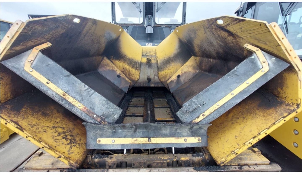 CAT AP655F - العامل بالقار: صور 4 CAT AP655F - العامل بالقار: صور 4