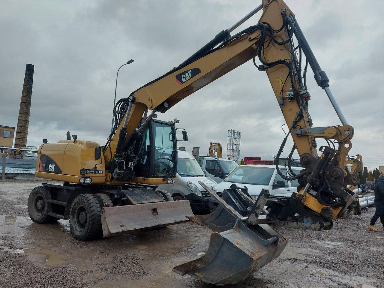 CAT M313D - حفارة على عجلات: صور 2 CAT M313D - حفارة على عجلات: صور 2